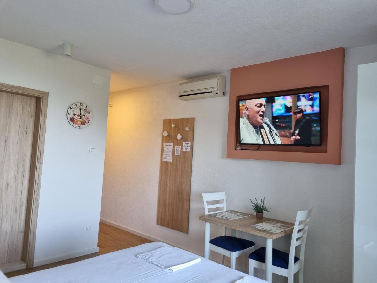 ברלה Guesthouse Dominovic מראה חיצוני תמונה