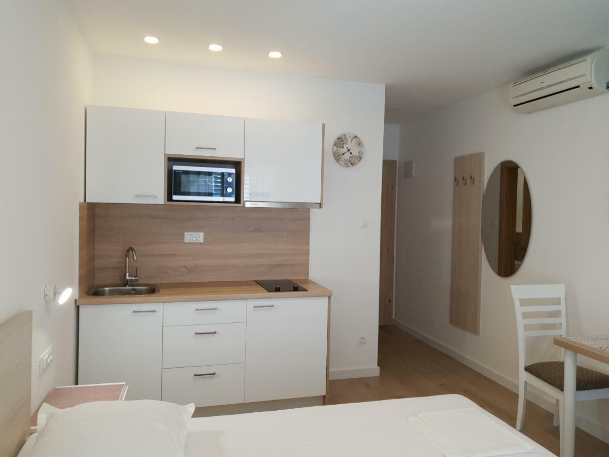 ברלה Guesthouse Dominovic מראה חיצוני תמונה