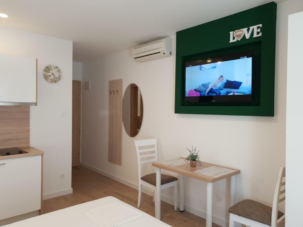 ברלה Guesthouse Dominovic מראה חיצוני תמונה