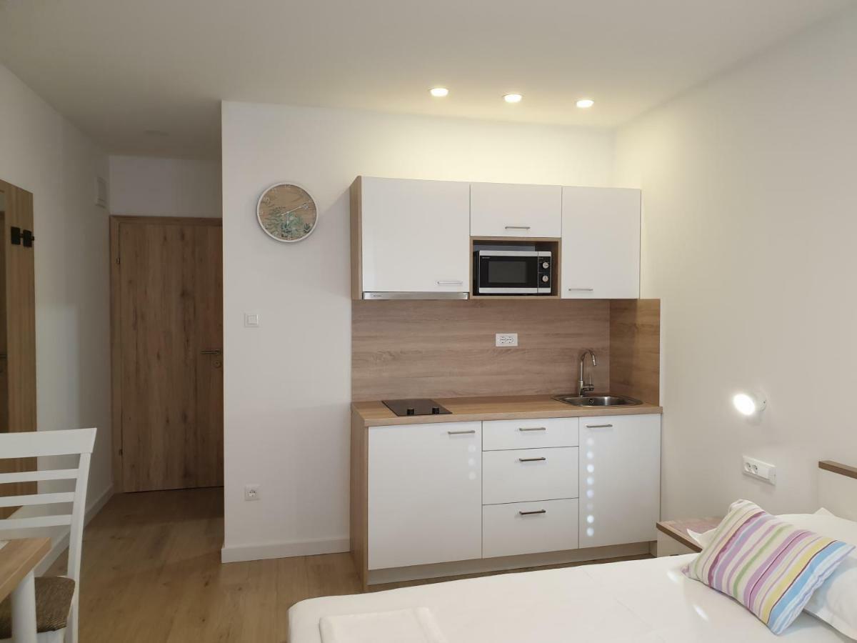 ברלה Guesthouse Dominovic מראה חיצוני תמונה