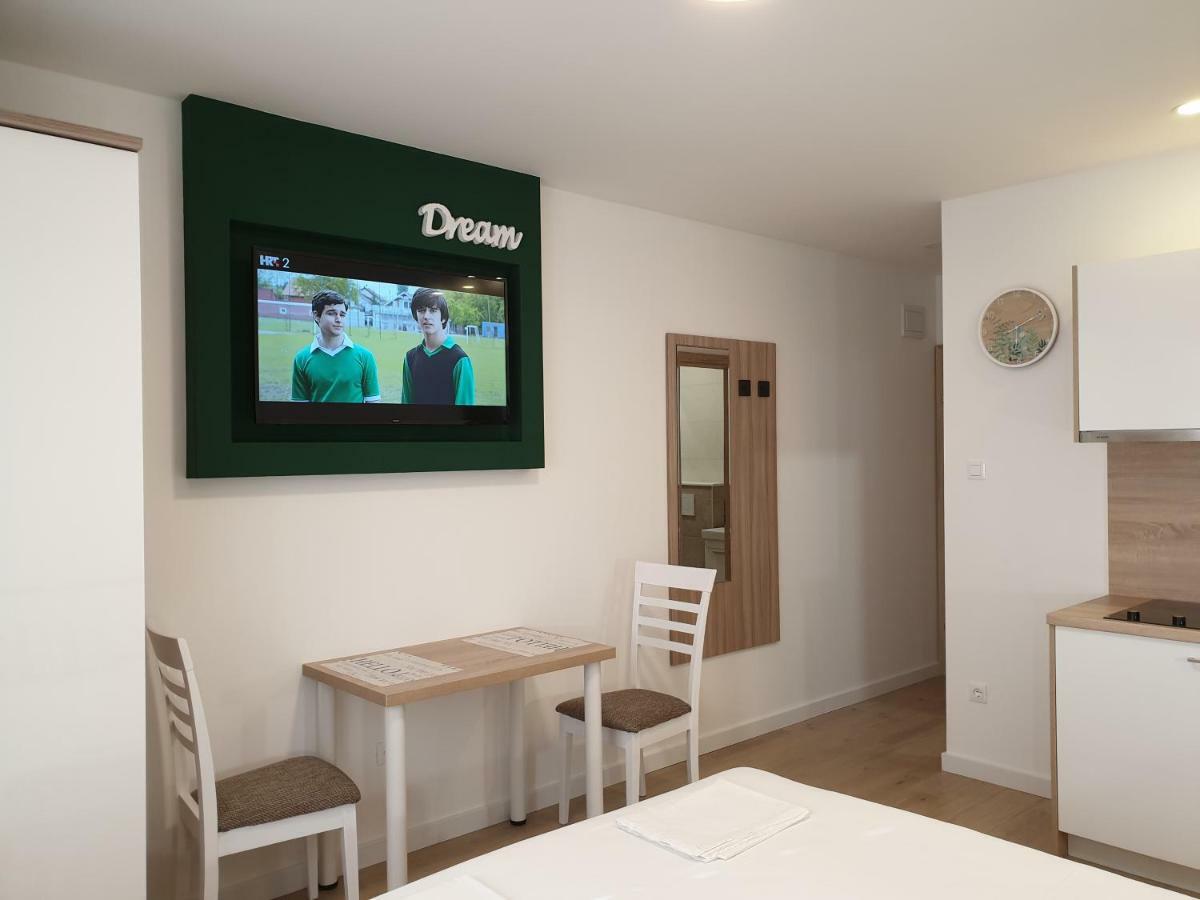 ברלה Guesthouse Dominovic מראה חיצוני תמונה